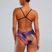 Купальник слитный TYR Evolved Cutoutfit, P04063-697, размер 34, российский размер 46, полиэстер, спандекс, мультиколор