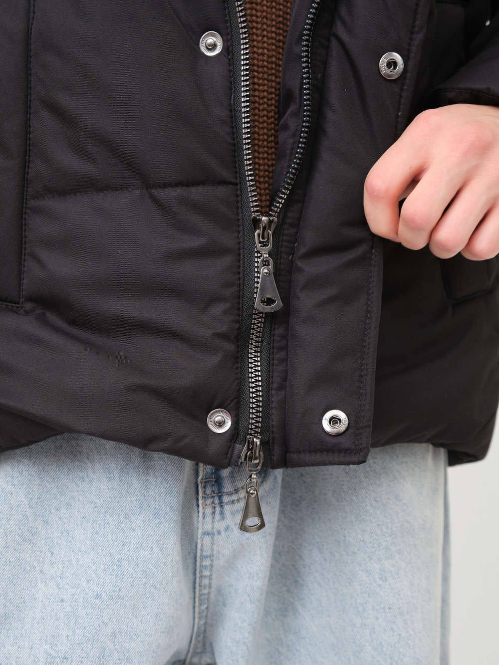 Куртка черная мужская зимняя с капюшоном мембрана