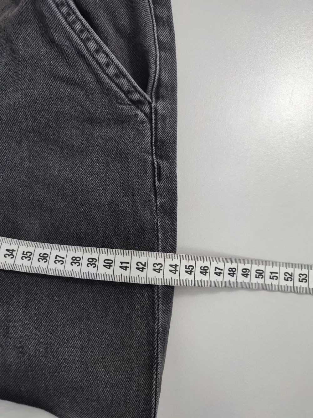 Джинсы H&M повседневные 38 размер