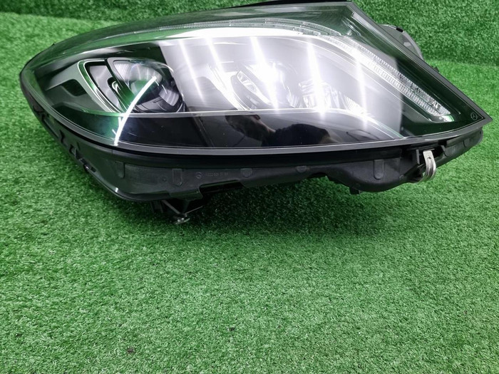 Фара правая Mercedes S W222 (2013-2017) LED