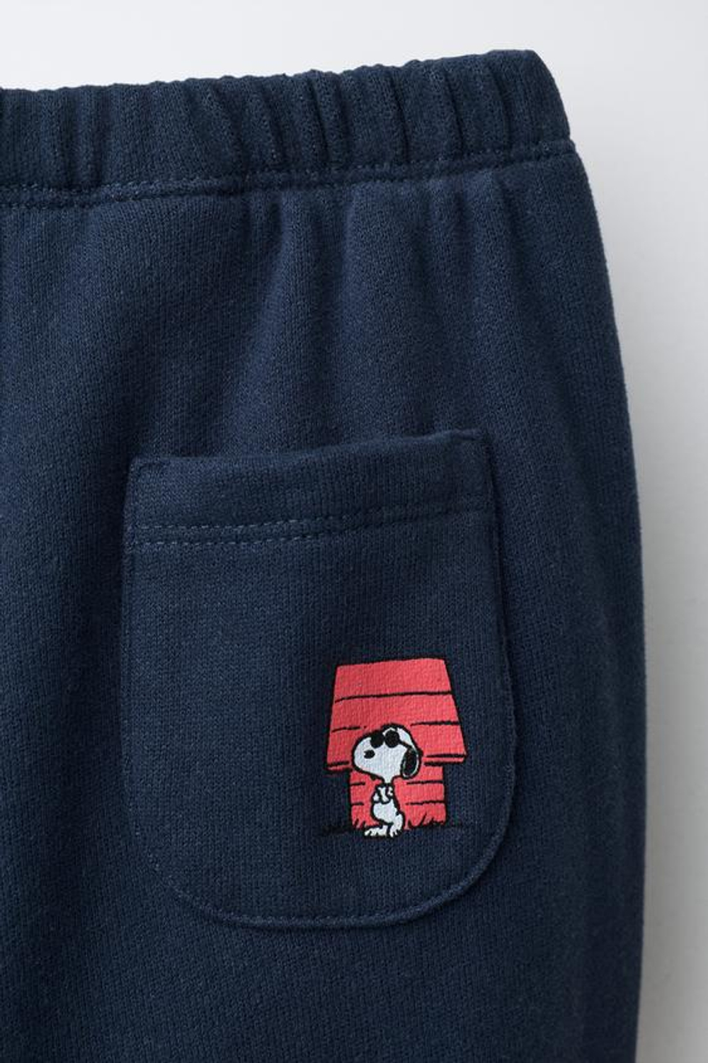 ZARA ДЖОГГЕРЫ ИЗ МЯГКОЙ ТКАНИ SNOOPY PEANUTS™, МОРСКОЙ СИНИЙ