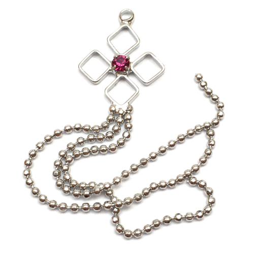 Подвеска с малиновым фианитом 70х13 мм, родий