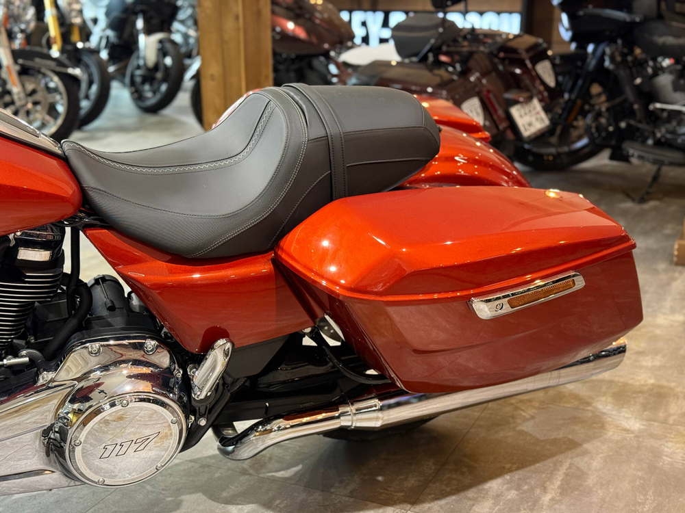 Harley-Davidson ROAD GLIDE 2024 (Whiskey Fire/Chrome)