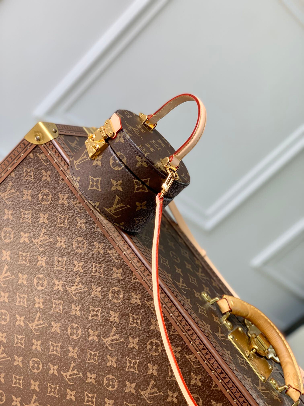 Louis Vuitton Scott
