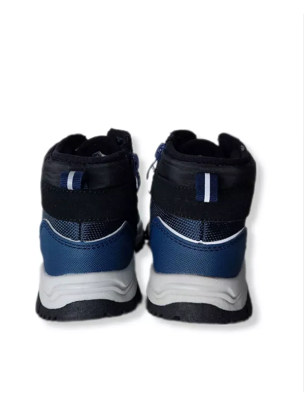 Ботинки демисезонные детские для мальчика.