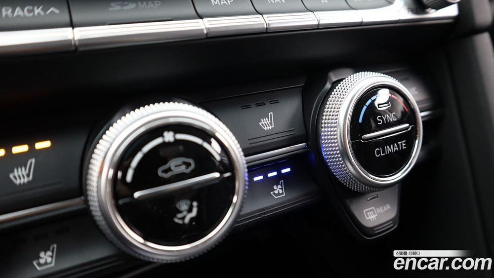 Genesis G70 2.0T (02.2020)