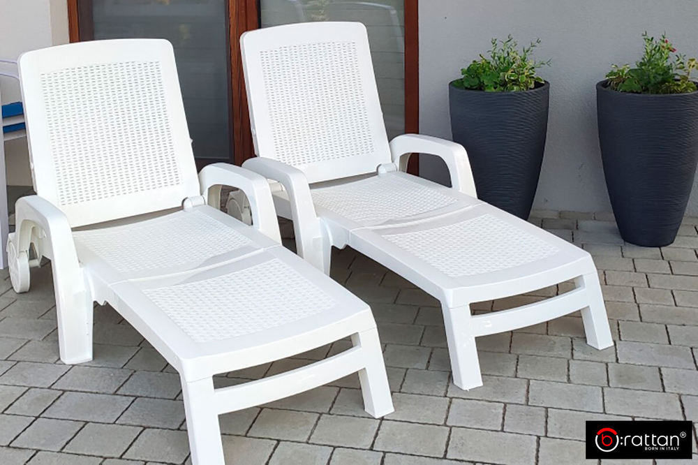 Шезлонг B:rattan MIAMI складной, белый (дисконт)