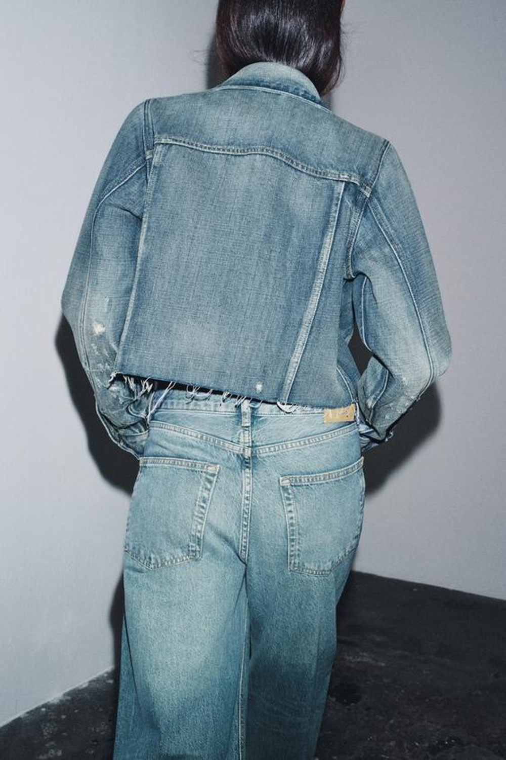 ZARA ДЖИНСЫ BAGGY СО СРЕДНЕЙ ПОСАДКОЙ — ZW COLLECTION, ЛИНЯЛЫЙ СИНИЙ