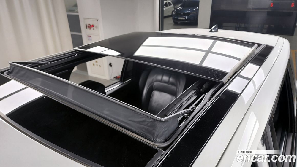 Land Rover Range Rover 4 Generation 4.4 SDV8 AB LWB Дизель (11.2019)