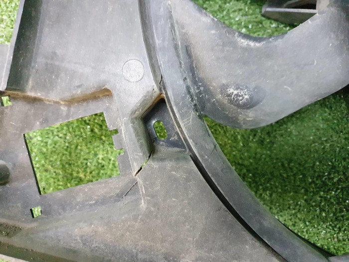 Диффузор с вентилятором Renault Logan 2 (2014-2022)