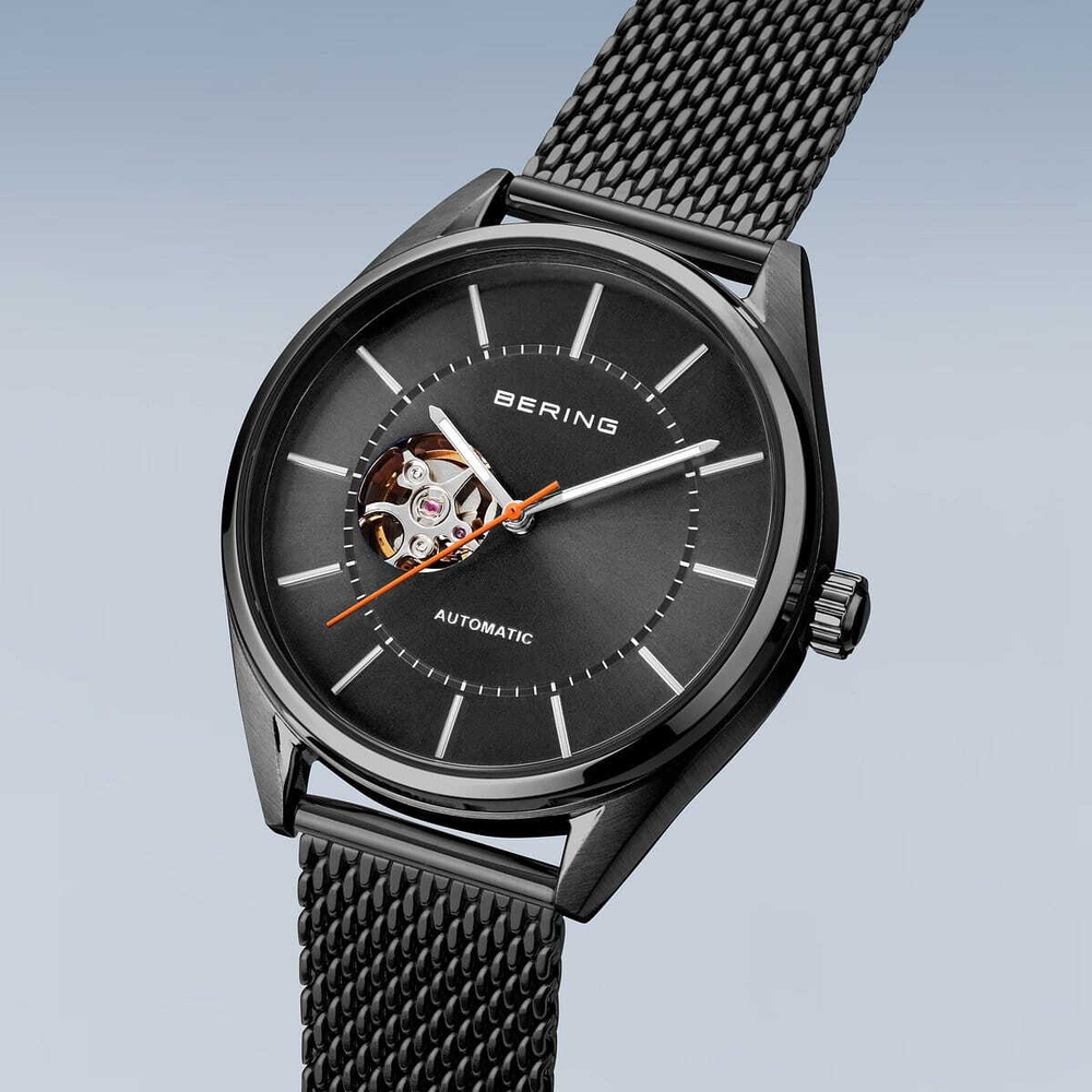 Наручные часы Bering 16743-377