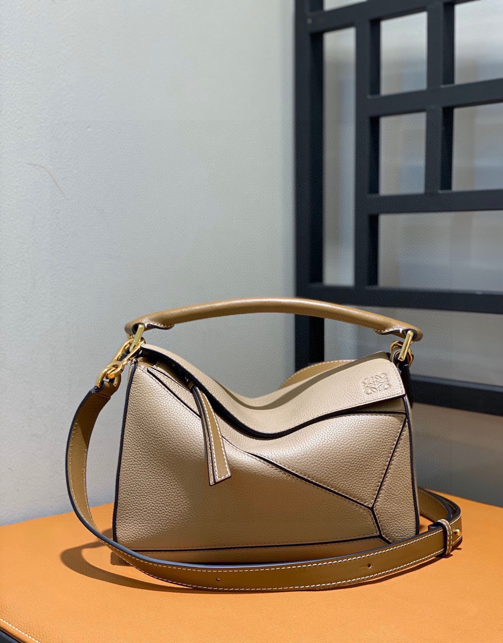 Loewe Puzzle 24 cm