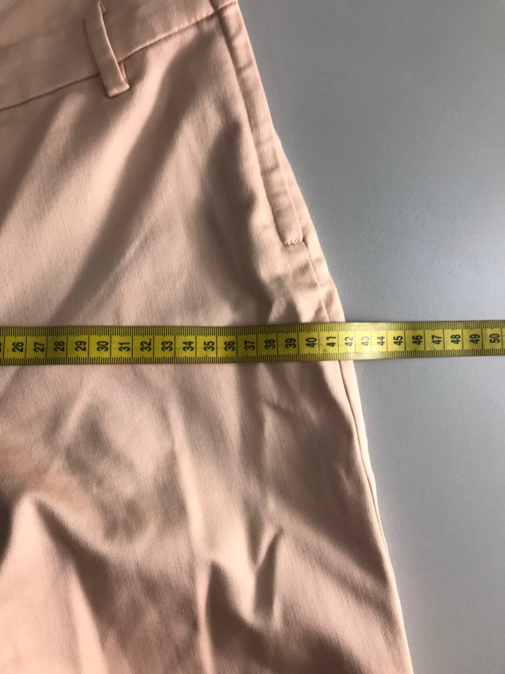 Джинсы H&M нежного оттенка, маркировка 32, визуально 38 размер