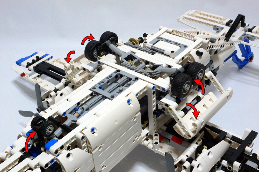 LEGO Technic: Грузовой самолёт 42025