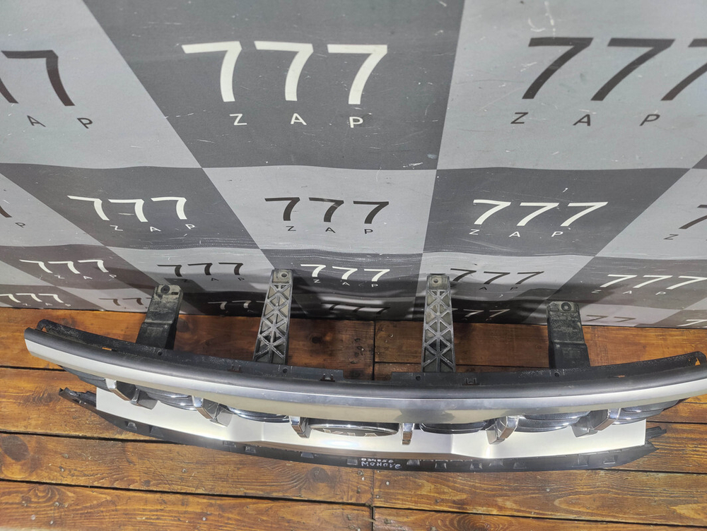 Решетка радиатора Kia Mohave (HM) 19-нв Б/У Оригинал 863802JBA0