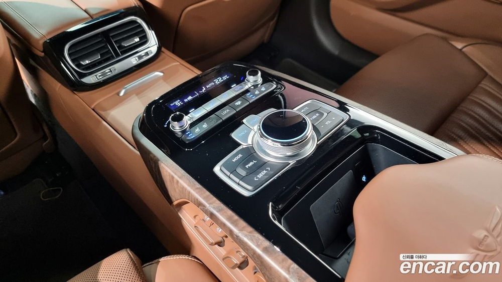Genesis G90 3.8 AWD (12.2020)
