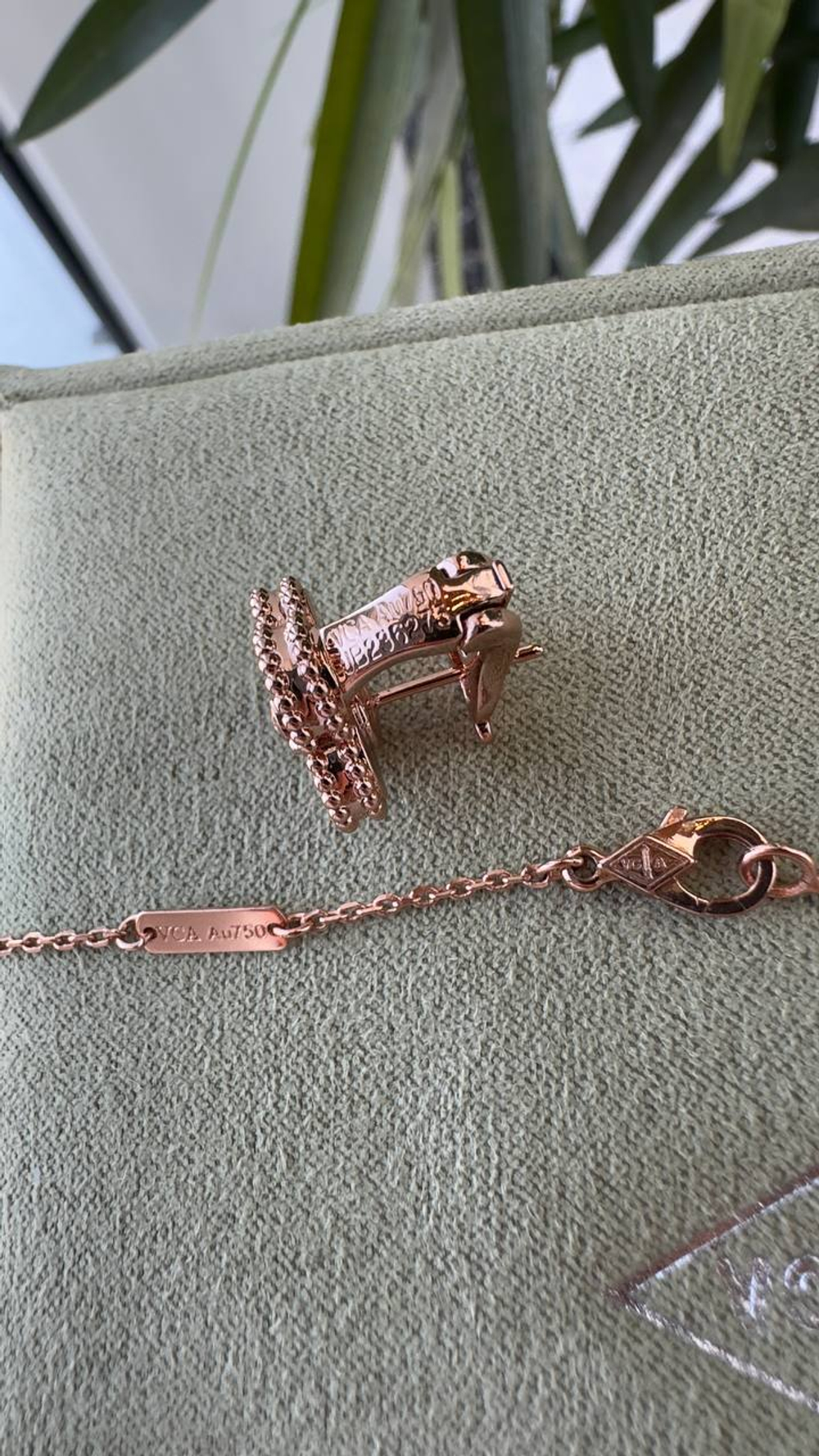 Кулон Van Cleef & Arpels