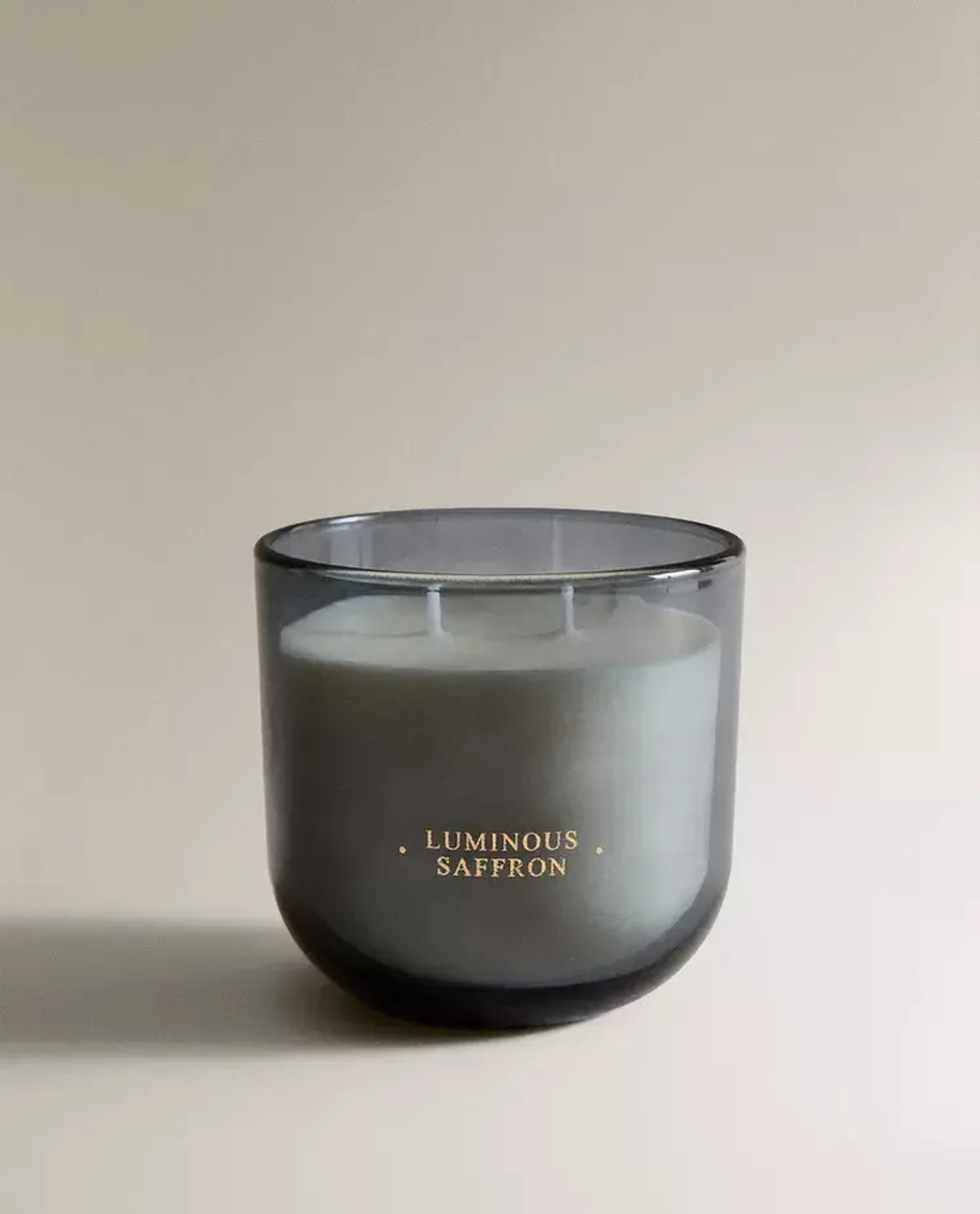 ZARA HOME АРОМАТИЧЕСКАЯ СВЕЧА LUMINOUS SAFFRON (400 Г)