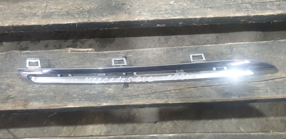 Молдинг решетки радиатора Mercedes GLC (X253) 15-19 Б/У Оригинал A2538880285