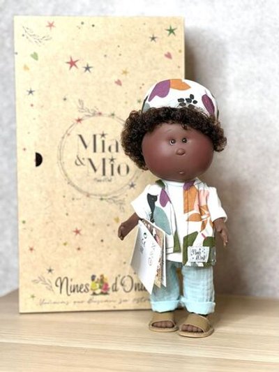 Кукла Nines виниловая 30см MIO CASE (3407A)