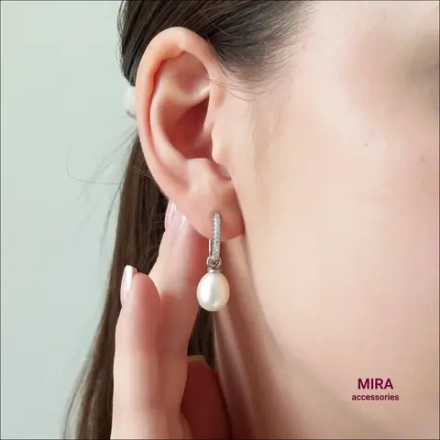 Серьги с подвесками из жемчуга