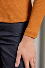 22963 Джемпер женский (медовый)