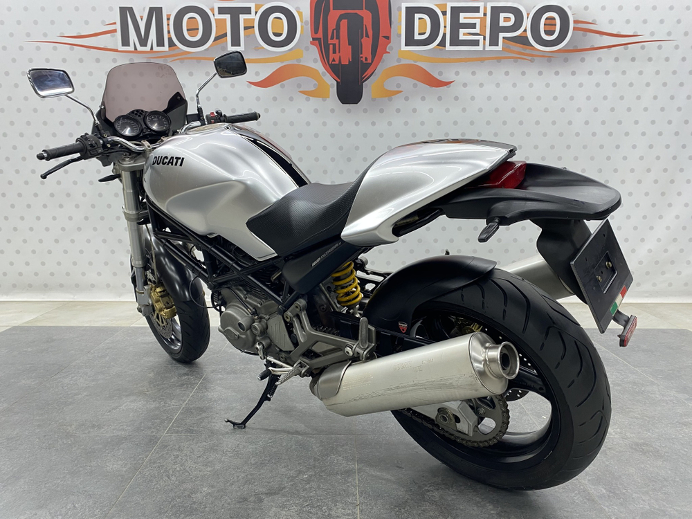 Ducati Monster 400 , 2004