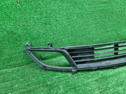 Решетка переднего бампера KIA Cerato 3 (2016-2020)