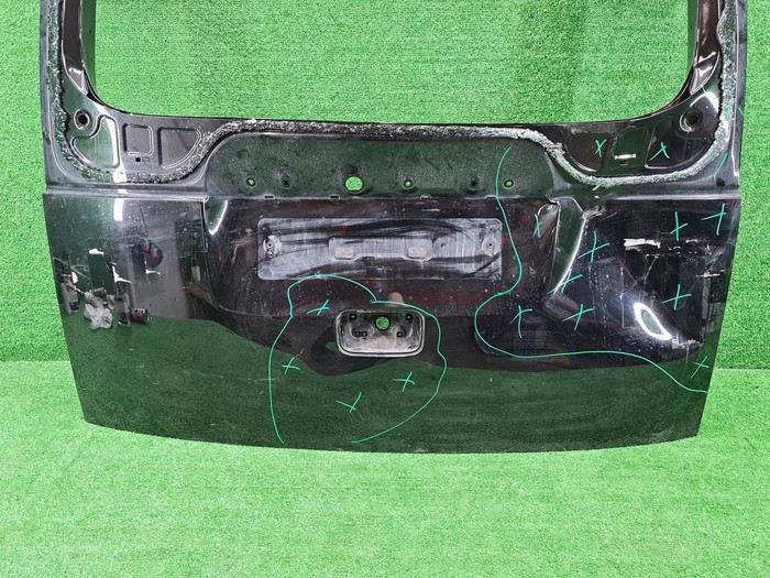 Крышка багажника Hyundai Staria (2021-н.в.)