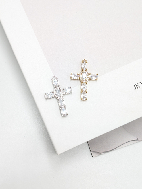 Подвеска крест с фианитами, 26*17мм