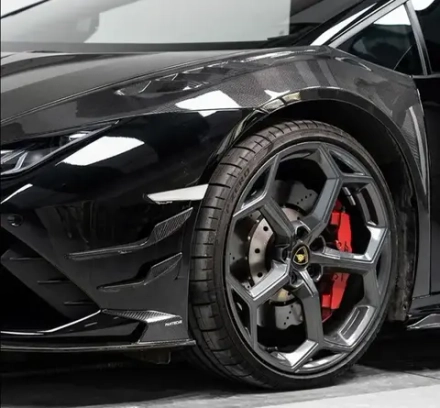 Карбоновые передние крылья для Lamborghini Huracan Evo RWD Ламборгини Хуракан