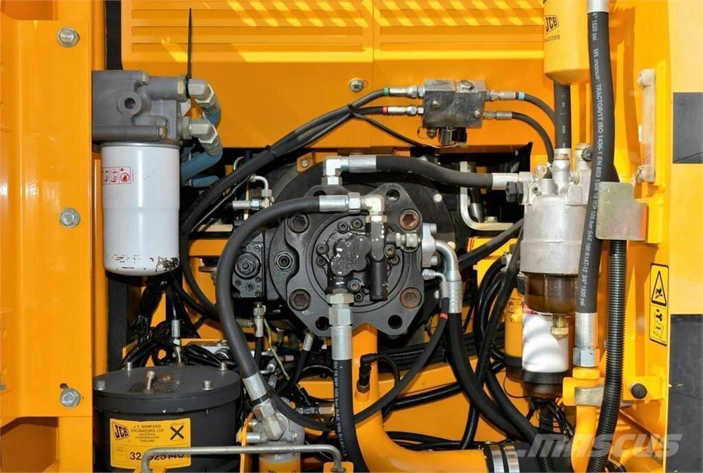 Манометры Specos для измерения давления в гидросистеме GM-05