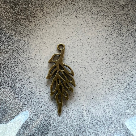 Подвеска дерево-лист. Античная бронза. Фурнитура для изготовления украшений и аксессуаров.