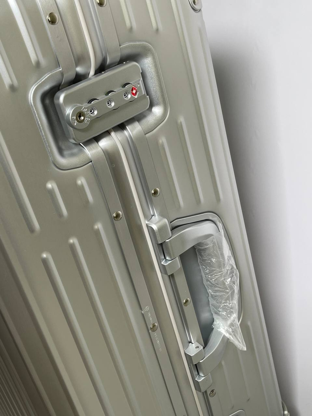 Чемодан Rimowa