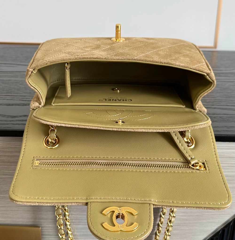Chanel Mini Classic Handbag 20 cm