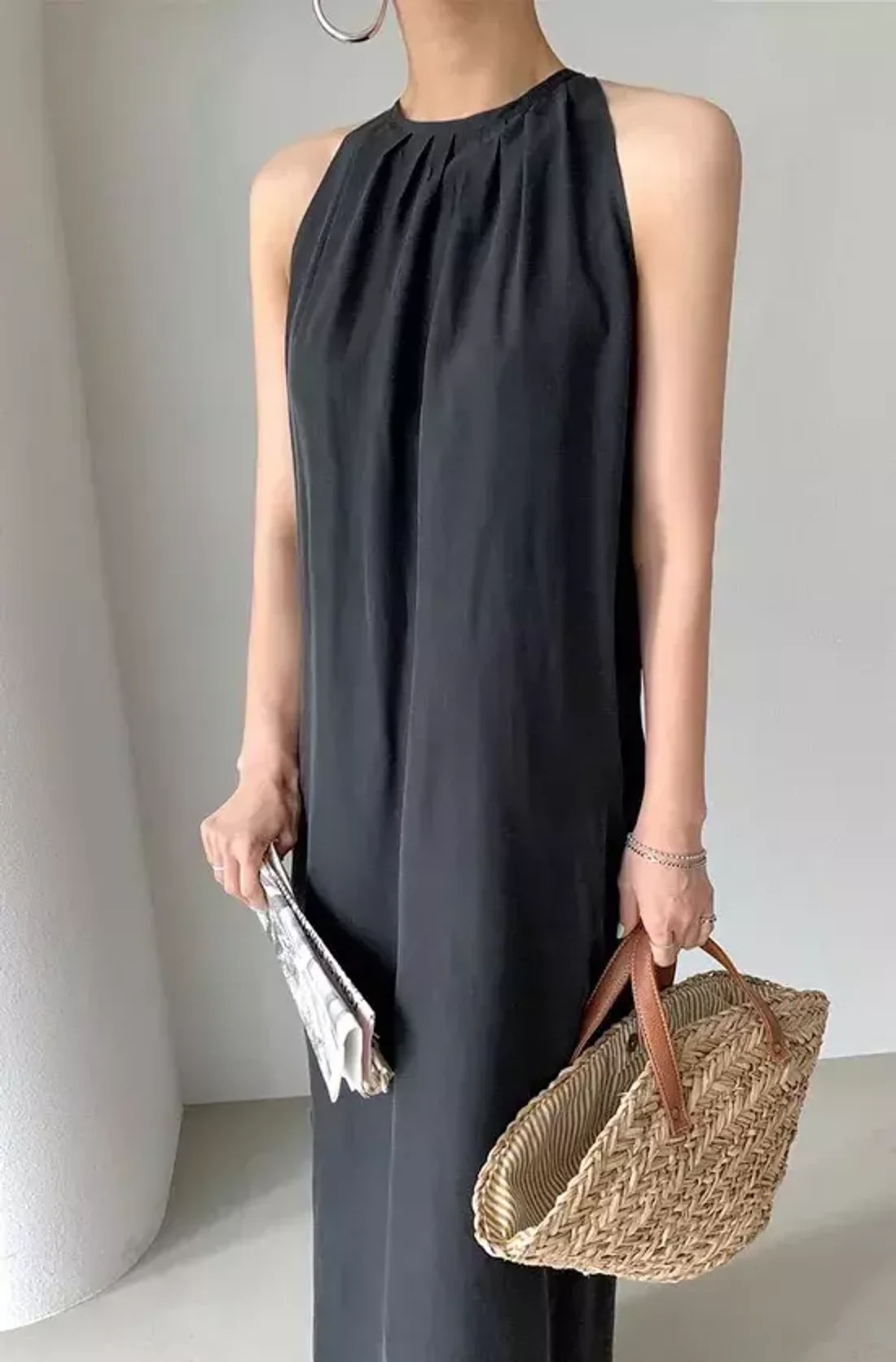 Платье с поясом «LOJI»