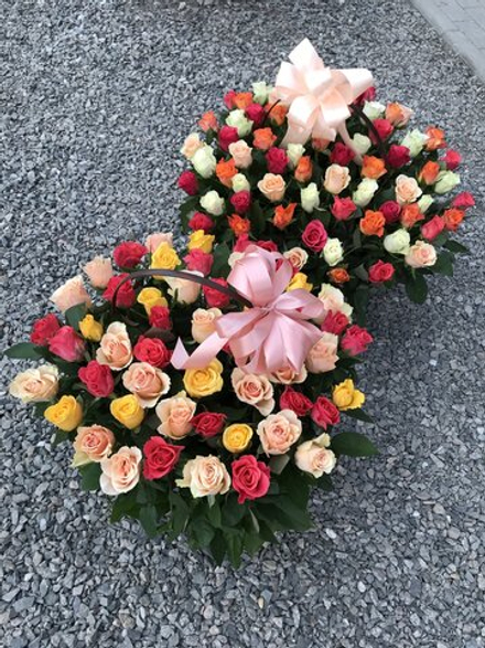 Корзина 55 роз Кения 32 см