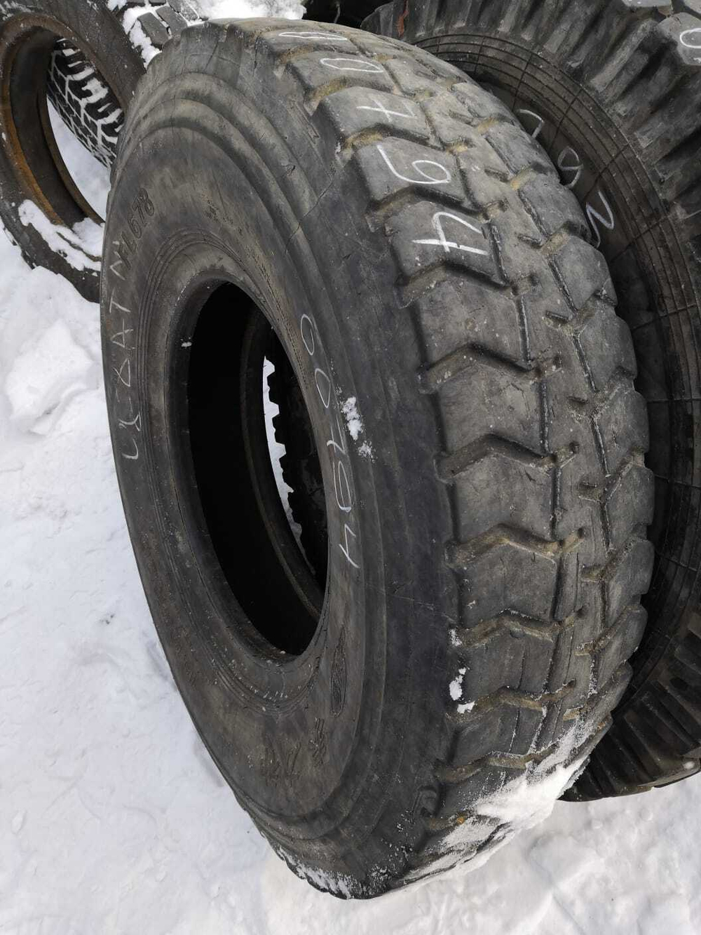 11.00R20 Китай FL678 шина б/у