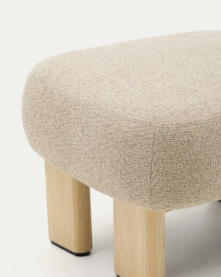 Пуф Cabana бежевый из шенилла с ножками из массива ясеня, натуральная отделка 65x55,4