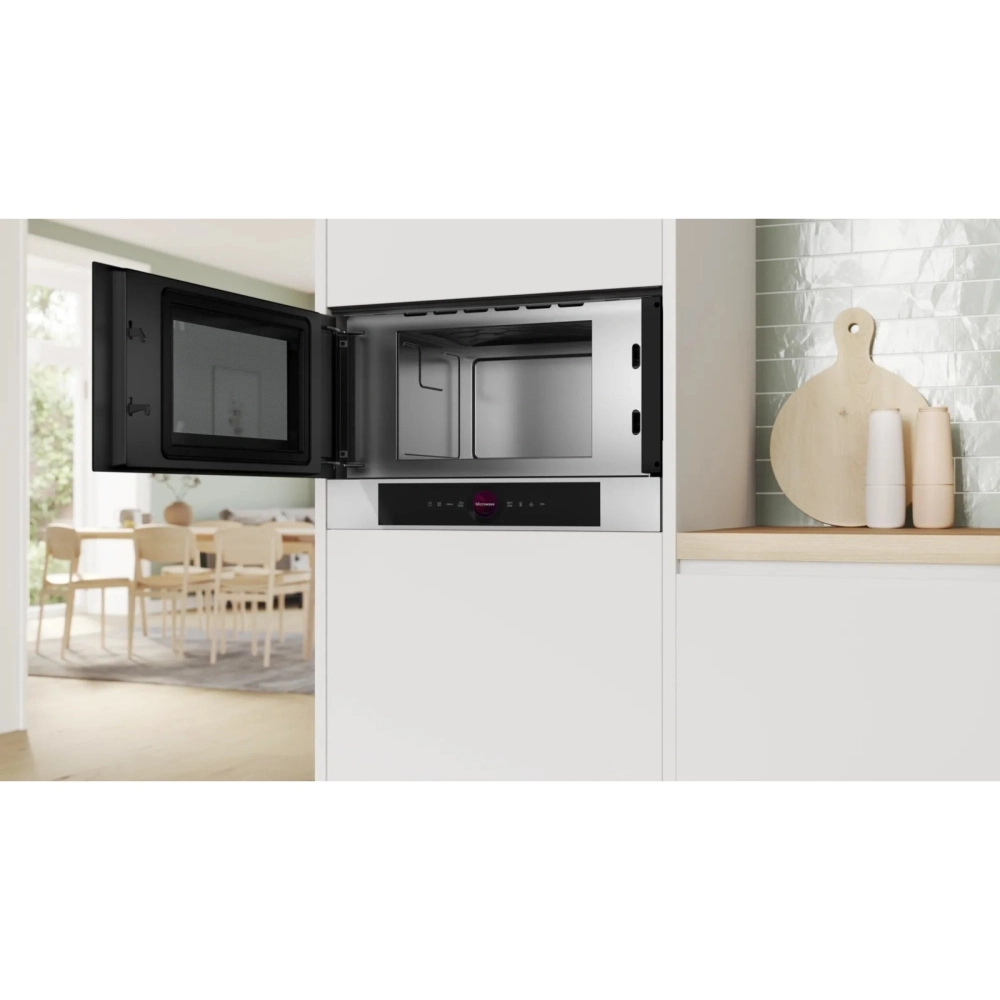Встраиваемая микроволновая печь Bosch BFL7221W1 21л. 900Вт белая
