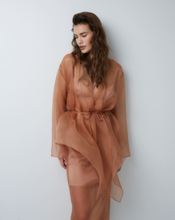 Блуза на пояске из шелковой органзы карамель