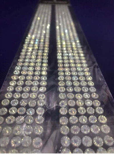 Стразы для рукоделия и скрапбукинга   "Алмазная лента" самоклеющиеся 5 мм белые клеевые на листе