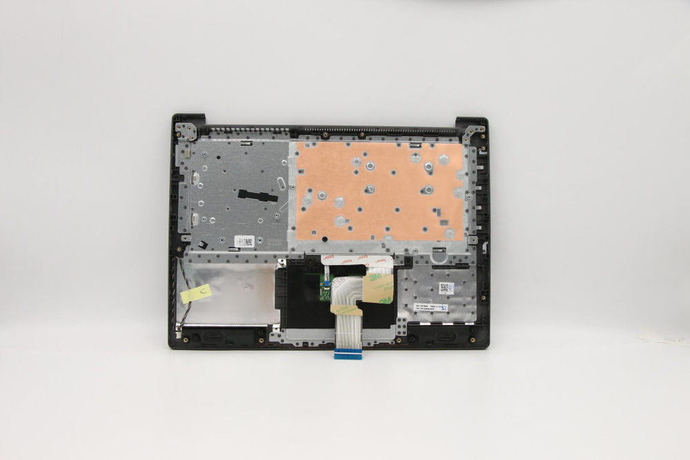 Верхняя панель с клавиатурой (топкейс) для ноутбука Lenovo V14-IKB черная, раскладка - русская (5CB0W44522)