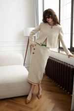 Костюм с юбкой, разноцветный