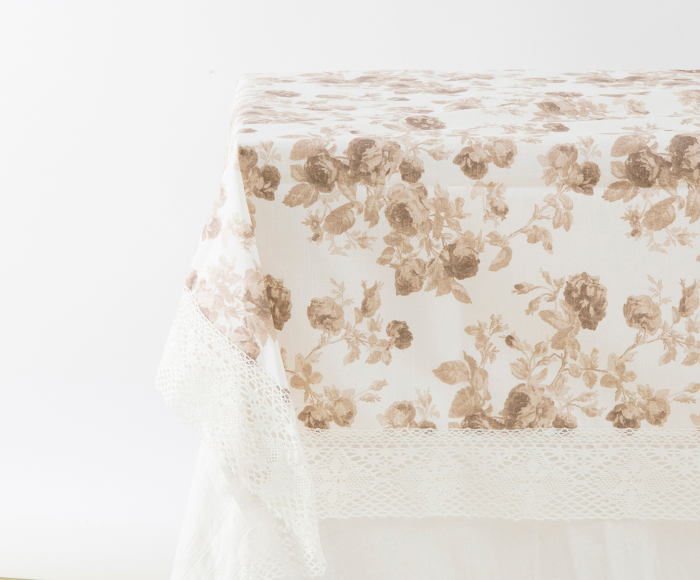 Скатерть 160х280 Old Florence Уайт Розрезината бежевая Италия
