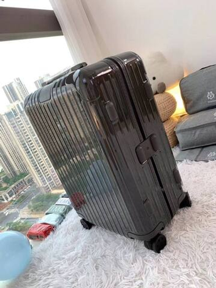 Чемодан Rimowa