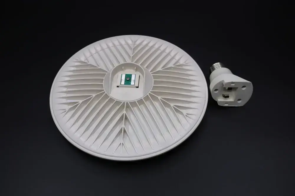 Лампочка светодиодная UFO 60 W, цоколь E27, Круг, Нейтральный белый, LED лампа UFO