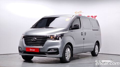 Hyundai The New Grand Starex Van 3-х местный (10.2020)