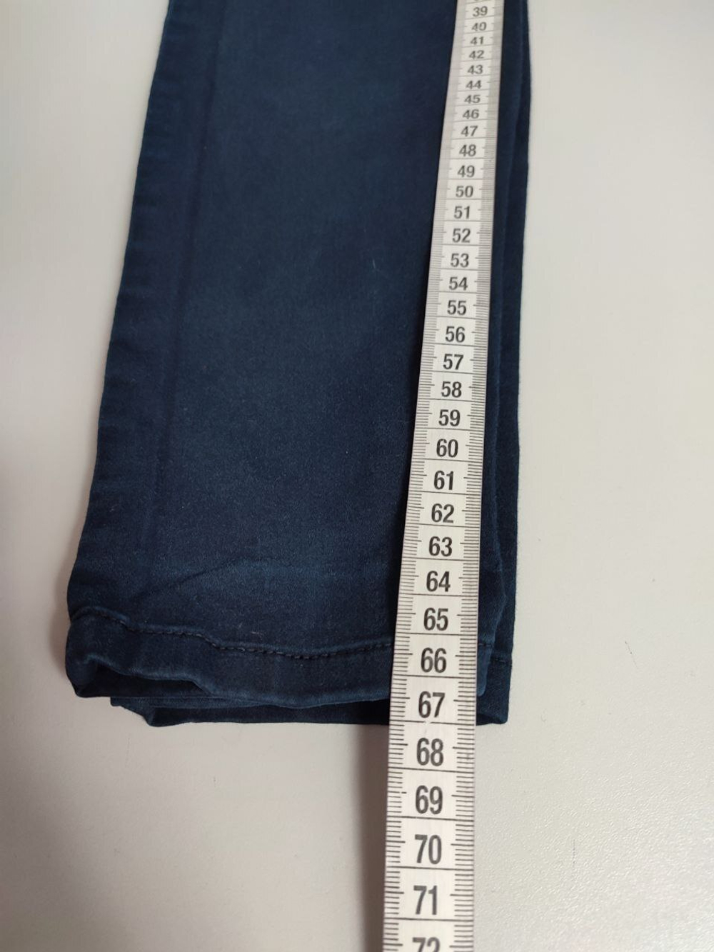 Джинсы Bershka зауженные 40/42 размер