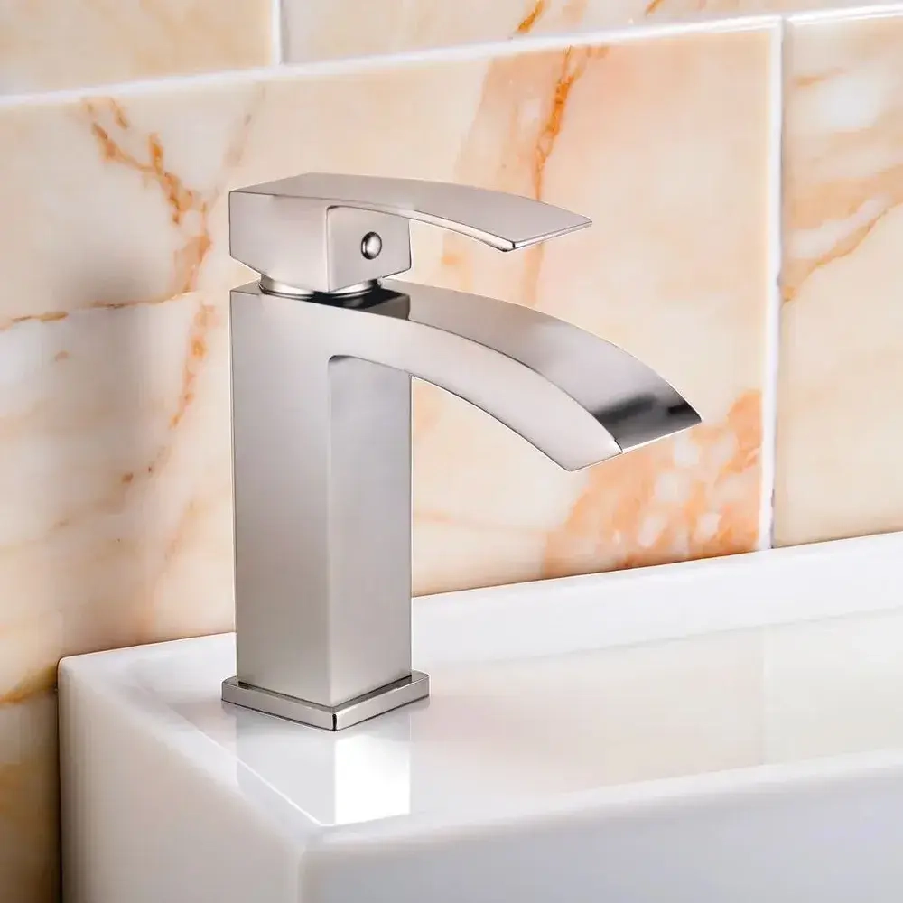 Cмеситель для раковины RIMERO RM1007NK (Никель)